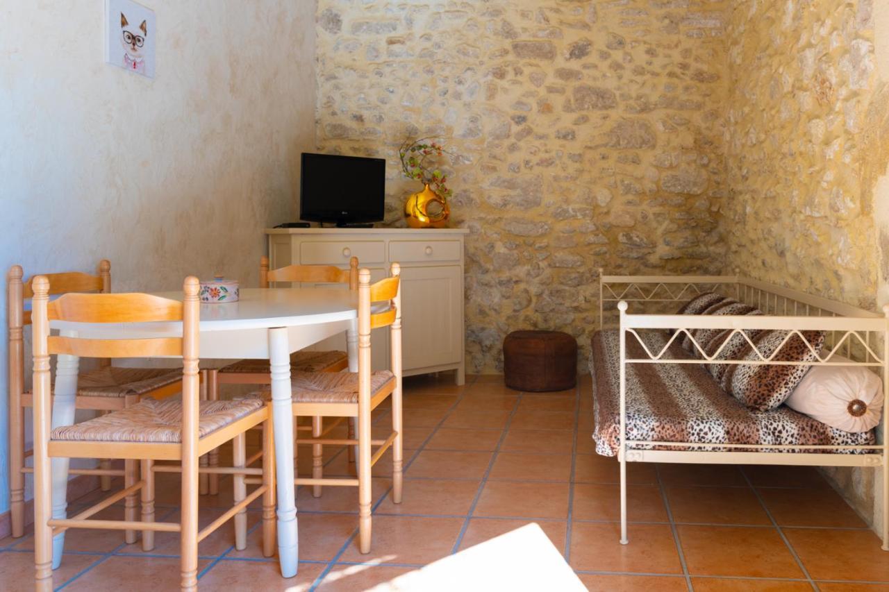 Le Mas Du Chat Bed & Breakfast Cavaillon Exterior foto