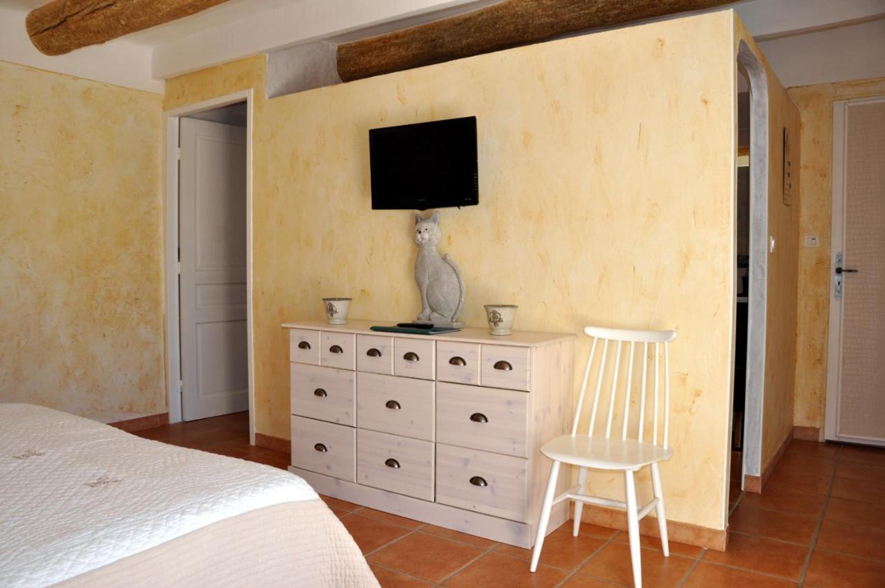 Le Mas Du Chat Bed & Breakfast Cavaillon Exterior foto